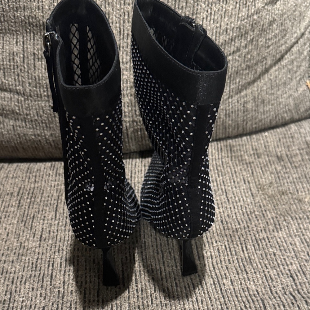 Chic Black Studded Heeled Boots - Picture 4 of 8